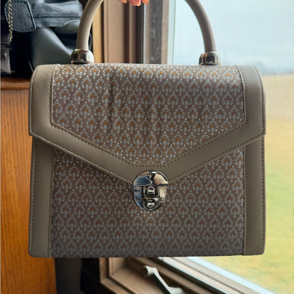 Elegant Patterned Handbag